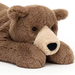 Jellycat Knuffelbeer Woody - Liggend - 65 Cm -Gelukkige Speelgoedwinkel jellycat knuffelbeer woody liggend 65 cm 1
