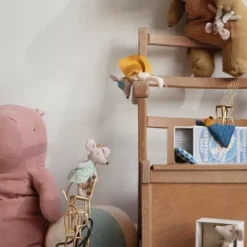 Maileg Knuffelmuis Kleine Broer In Luciferdoosje - Superheld - 10 Cm -Gelukkige Speelgoedwinkel maileg knuffelmuis grote broer superheld3