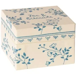 Maileg Poppenhuis Theeservies Met Koekjes - 5 Cm -Gelukkige Speelgoedwinkel maileg poppen theeservies met gebakjes 2