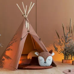 Nobodinoz Tipi Wigwam Nevada - Sienna Brown -Gelukkige Speelgoedwinkel nobodinoz tipi wigwam nevada sienna brown 1